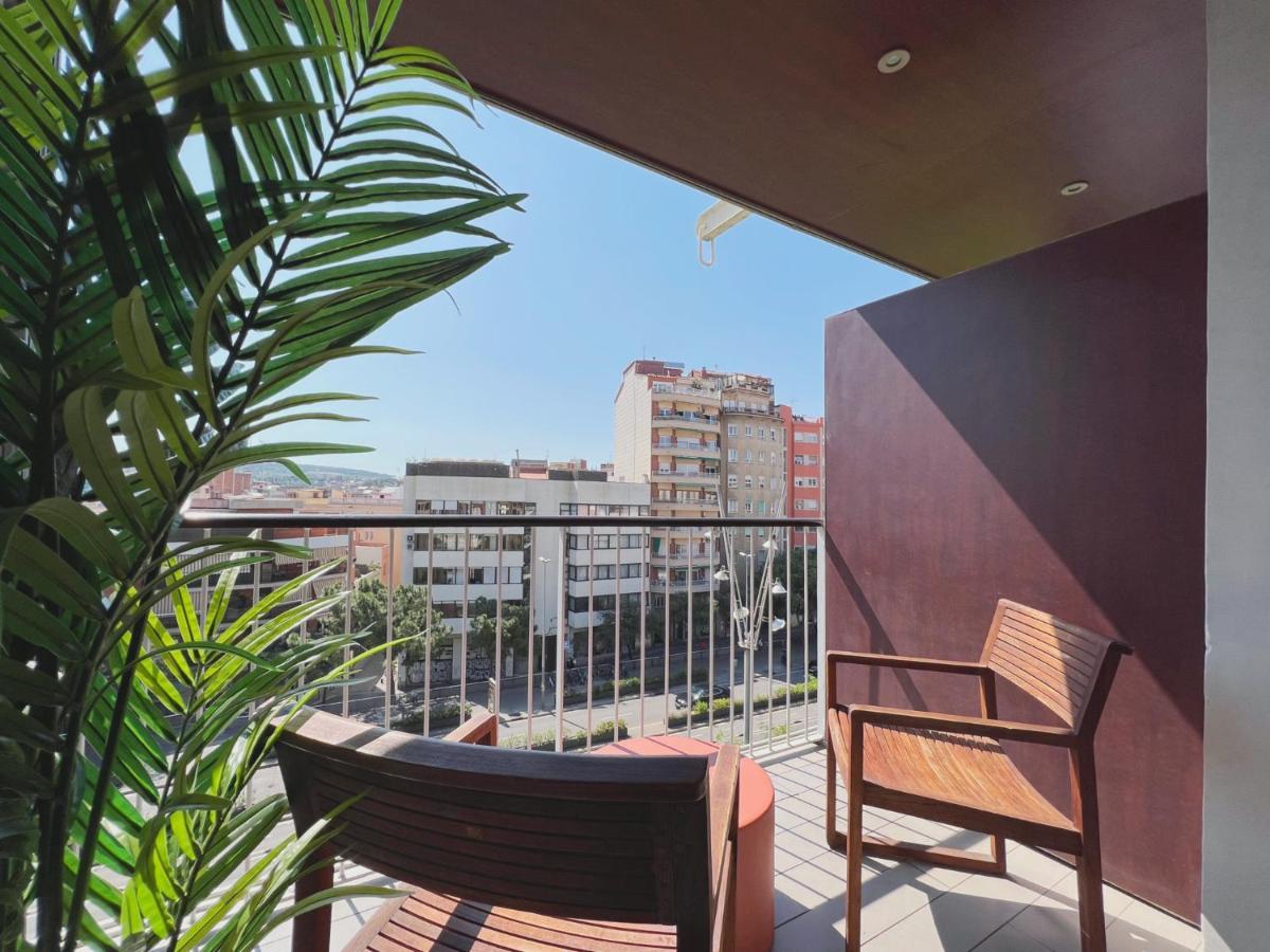Stay U-Nique Apartments Sants II Barcelona Bagian luar foto