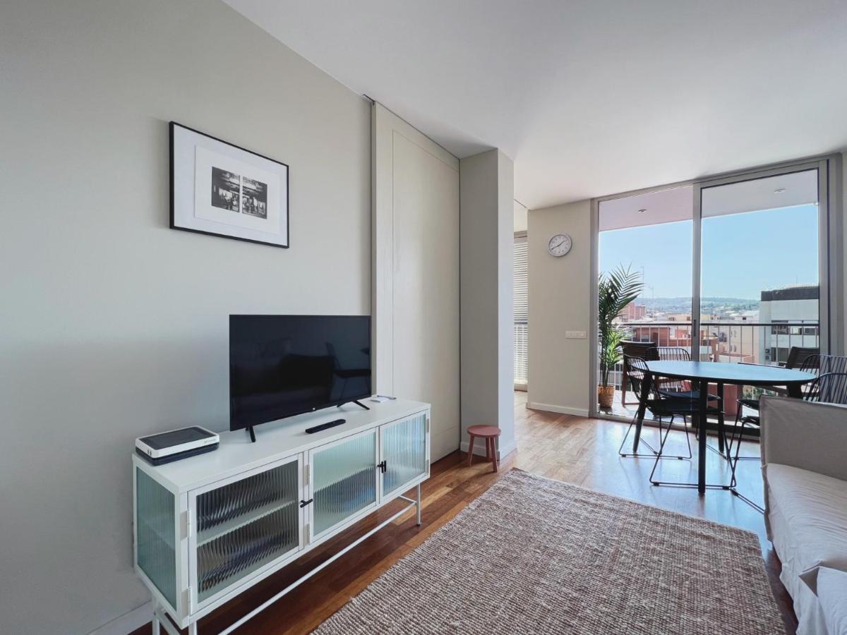 Stay U-Nique Apartments Sants II Barcelona Bagian luar foto